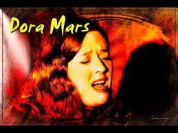 Dora Mars chanteuse HD