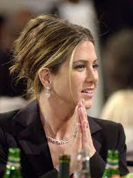 From the moment jennifer aniston graced our screens with 'the rachel' on friends, she's been setting hair trends. Pin On Iconic Looks