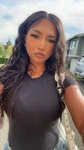 Natasha Mahon's Instagram, Twitter & Facebook