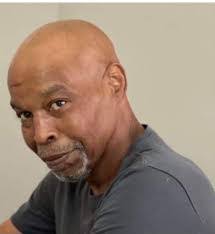 Darryl Makepeace's Instagram, Twitter & Facebook