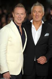Tony hadley, lucy kemp, gary kemp, john keeble, shirley kemp, martin kemp and steve norman attend the variety club showbiz awards, at the from spandau ballet to eastenders and celebrity big brother, martin kemp has done it all. Pin By Sue Sullivan On Sb Martin Kemp Spandau Hot Actors