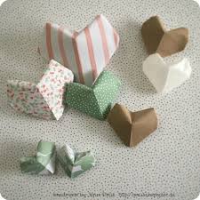 Besondere tage benötigen besondere dekorationen. Origami Herzen In 3d Paulines Papier