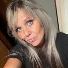 What small water truck services can deliver water to a pool in Hunker PA?