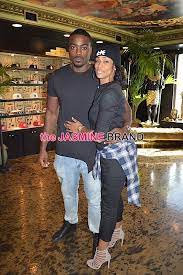 At 6'5″, he played offensive tackle, and weighs about 320 pounds. Tami Roman Regrets Cosmetic Surgery I Got Booty Injections I Hate It Video Thejasminebrand