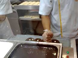 Temukan anggur apple tersedia di alibaba.com untuk camilan yang lebih sehat dan bergizi. Donuts In The Making Of Big Apple Donuts Malaysia Youtube