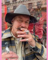 Search results for: 'marcus earl to red pocket washed white cap'