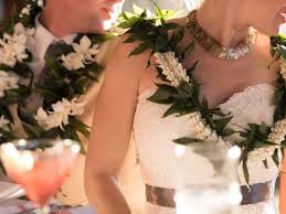 The most common hawaiian flower leis material is metal. Wedding Flower Lei Delivery In Hawaii The Mainland U S Available Now Tours Activities Fun Things To Do In Oahu Hawaii Veltra