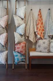 833623f1274615504e8d21fe766a73a6 Ladder Storage Ladder Display Jpg 236 354 Etalages De Magasin Deco Vitrine Mobilier De Salon