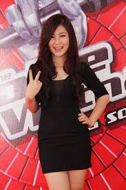 Bên dưới phần bình luận, nam ca sĩ còn tag hẳn nick facebook của hương tràm vào. HÆ°Æ¡ng Tram Ä'inh HÆ°Æ¡ng Mach NÆ°á»›c Thi The Voice