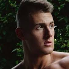 Alaina Barrett's Instagram, Twitter & Facebook