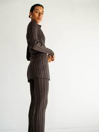 We did not find results for: These Ribbed Knit Pants Feel Like A Steal Vogue