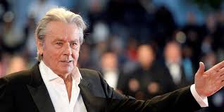 Le séducteur alain delon a été l'idole de toute une génération. Alain Delon Veut Eviter Que Ses Enfants Se Dechirent Comme Les Hallyday Le Point