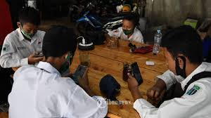 Biografi narasi, biografi kronologi, jeung biografi gabungan. Bagaimana Cara Membedakan Biografi Dan Autobiografi Jawaban Tvri Smp Rabu 22 Juli 2020 Tribunnews Com Mobile