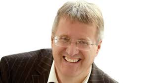 Countrywide: Curran joins as Batchelor quits