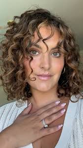 Welcome to Kristina's Kitchen!!! So excited to start sharing with you some  of my favorite meals and recipes, especially the Greek one's I grew up  loving so much! These Kourabiedes are so