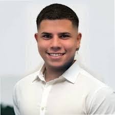 Kelvin Matos's Instagram, Twitter & Facebook