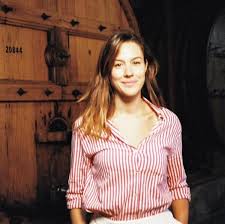 26 out 2019 | 16:07. Conheca A Nova Namorada De Albano Jeronimo