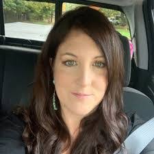 Colleen Proulx's Instagram, Twitter & Facebook