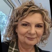 20+ "Fiona Downes" profiles