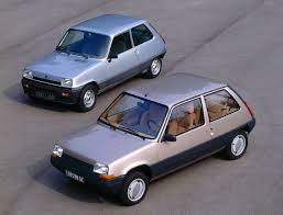 Renault 5 While The First One Was Cute The 2nd Gandini S Supercinq Was A Renault 5 Renault Car Advertising