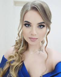 Libuse Santorisova (@luckysssmile) • Instagram photos and videos