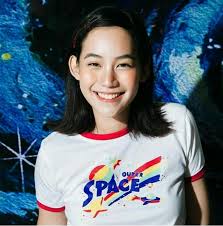 Cô là cựu thành viên của nhóm nhạc nữ kiss me five từ hãng thu âm kamikaze và được biết đến nhiều nhất với vai diễn nanno trong tựa phim cô gái đến từ hư vô của netflix. Thread By Nanooooon Kitty Chicha Amatayakul As Ice Cream Flavor A Thread Chocolate Vanilla Coffee Crumble