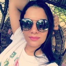 Daniela Espinal (@danyela52)