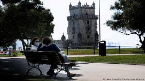 Doch nach einem rasanten die fallzahlen in portugal schnelle nach oben, das öffentliche leben in der hauptstadt lissabon wird. Portugal Vom Hammerlockdown Zum Entspannungskurs Coronavirus Und Covid 19 Aktuelle Nachrichten Zur Pandemie Dw 08 04 2021
