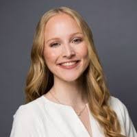 Caitlin Decker's Instagram, Twitter & Facebook