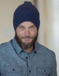 Avant de faire ses preuves en tant qu'acteur dans diverses productions cinématographiques et télévisuelles, l'australien travis fimmel connaît plusieurs carrières. I M A Sucker For Blue Eyes Travis Fimmel Vikings Travis Fimmel Vikings Ragnar