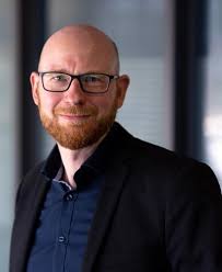 Noch nicht einmal jedes fünfte Unternehmen aus der Baubranche hat sich  intensiv mit KI-Anwendungen beschäftigt?!