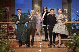63,334 likes · 653 talking about this. Maestros De La Costura Homenajea A Pertegaz Y A Valentino En La Final