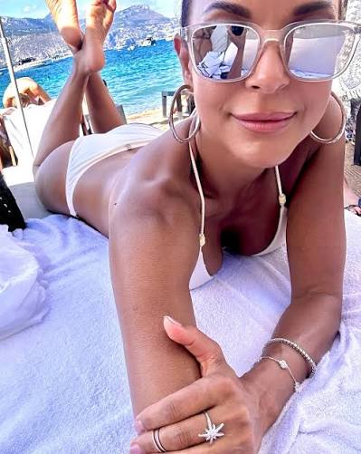 Time Travel Mode Activated! #takemeback #happysunday #saintjeancapferrat  #villefranchesurmer #southoffrance