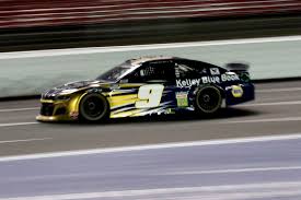 Over the years, several nascar drivers have died in racing incidents, or due to injuries sustained in an accident. Chase Elliott Ends Week Of Misery With Nascar Victory At Charlotte The Boston Globe