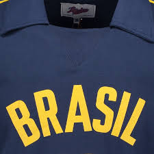 O repórter rafael araldi está acompanhando diretamente do ginásio jones minosso toda a movimentação de bastidores e os preparativos para a copa brasil de volei masculino, sábado e. Camisa Brasil Volei Retro Masculina Azul Sciaky