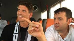 Üniversite öğrenimini ankara ve gaziantep'te odtü'de devam ettirdi. Erdal Torunogullari Ndan Flas Aciklamalar Ahmet Nur Cebi Tepki Oylari Ile Degil Kendi Gucuyle Kazanir Son Dakika Besiktas Haberleri Transfer Puan Durumu Ve Fikstur Siyahlabeyaz Net