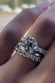 36 Fabulous Wedding Rings That All Women Adore Wedding Forward Stylish Engagement Rings Vintage Engagement Rings Unique Unique Diamond Engagement Rings