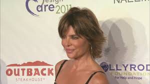 Rinna spoke to ehow about why she got this cut almost two. Lisa Rinna Changes Her Hair For First Time In 20 Years Shows Off New Look On Watch What Happens Live Entertainment Tonight
