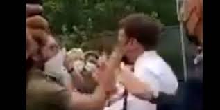 Fransa cumhurbaşkanı emmanuel macron, drome bölgesini ziyaretinde bir kişi tarafından tokatlandı. Us1eam Talvd5m