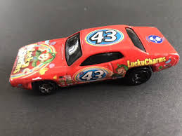 He had won his first daytona 500 behind the wheel of a 1964 plymouth belvedere. Toys Hobbies New Lucky Charms 43 Salute To Petty 1971 Plymouth Gtx Hot Wheels 1 64 Dpskhanapara