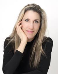 Nora Burns's Instagram, Twitter & Facebook