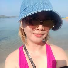 Klarisse De Guzman Page