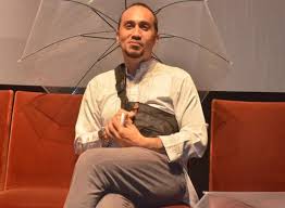 Gary iskak (lahir di jakarta, 10 juli 1973; Mulai Dalami Agama Gary Iskak Tak Ingin Permasalahkan Tato Okezone Celebrity