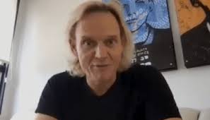 Dot-com millionaire gets green light for apartments