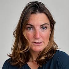 Leanne Franklin's Instagram, Twitter & Facebook