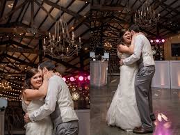 Hudson Farms Urbana Il Spring Wedding Rustic Wedding Rustic Venue Barn Wedding Barn Wedding Ideas Rustic Wedding Insp Phoenix Wedding Photographer