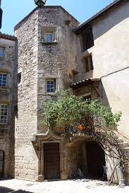Immeuble Dit Jardet A Thueyts Immeuble Maison Style Ardeche France