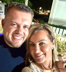 I cannot tell you how much I love this time of year.. Long lazy days,  beautiful sunshine and catching up with friends with no time constraints..  Last night we celebrated a special