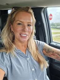 ANGRY BIRDS AND GREAT FOOD 🐦 Last week we went to Bacliff to look at  property to purchase and tried Gilhooley's for the first time — **OMG**,  the oysters were perfection, everything