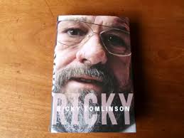 RICKY TOMLINSON SIGNED book Ricky £13.97